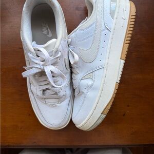 WOMEN'S NIKE GAMMA FORCE SNEAKERS